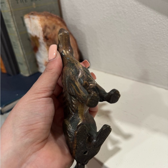 Cast Bronze Dog‎ Figurines - Picture 8 of 8